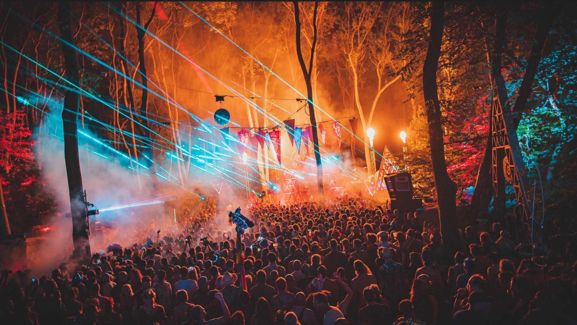 NOISILY 2022 NICK CARO 459 2